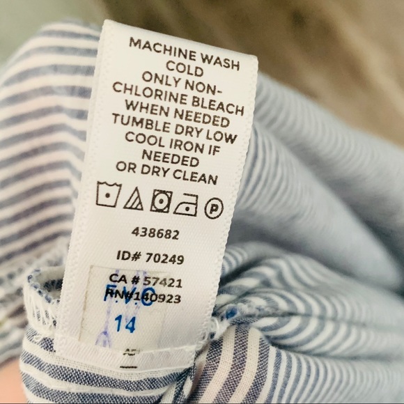 Off the Shoulder Top - Picture 6 of 6